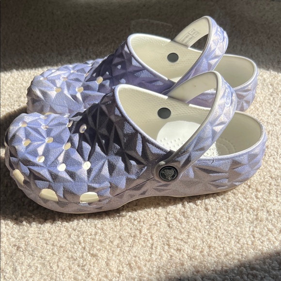 CROCS Kids' Iridescent Purple Clogs - Picture 5 of 8